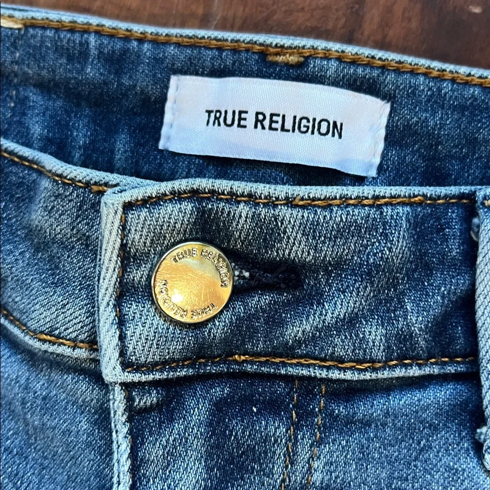 True Religion Women's Distressed Blue Jean Shorts 26W Jayde Stretchy - Picture 2 of 7